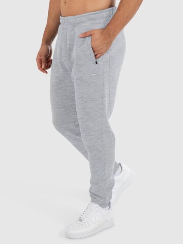 Smilodox Tapered Jogginghose ' Fiero ' in Grau