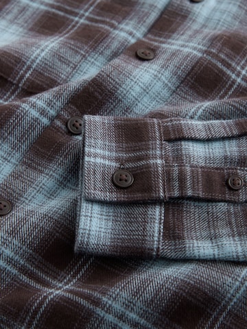 Regular fit Camicia di Next in marrone
