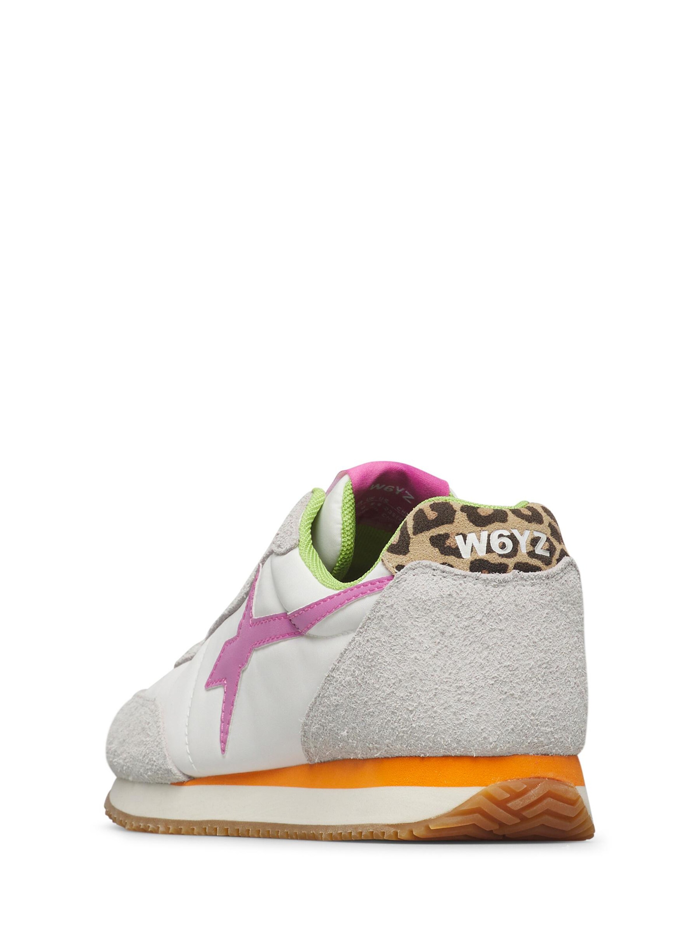 W6YZ Platform trainers in White