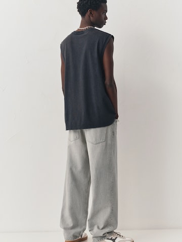 Pull&Bear Baggy Farkut värissä harmaa