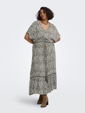 Robe-chemise 'CARViwi' ONLY Carmakoma en vert : devant
