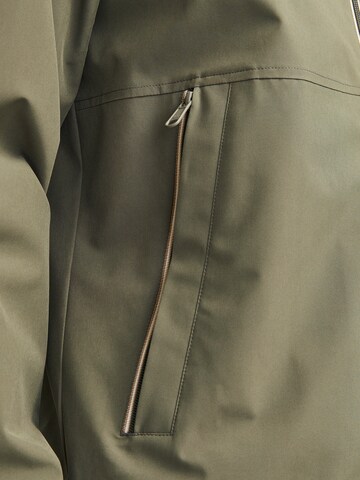 Jack & Jones Premium - Casaco meia-estação 'JPRBLUBrad' em verde