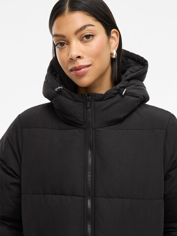 VILA - Abrigo de entretiempo 'TRUST' en negro