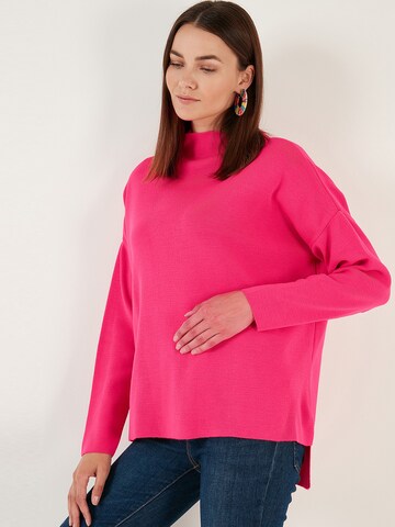 Pullover di LELA in rosa