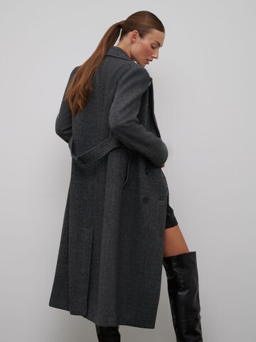 RÆRE by Lorena Rae Between-seasons coat 'Kaley' in Grey