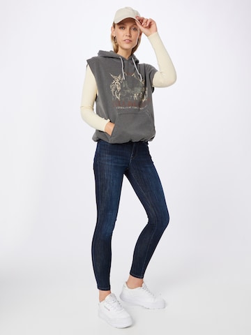 ESPRIT Skinny Džíny – modrá