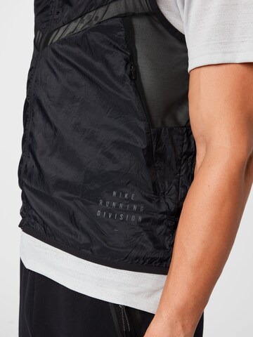 Gilet sportivo 'Division Pinnacle' di NIKE in nero