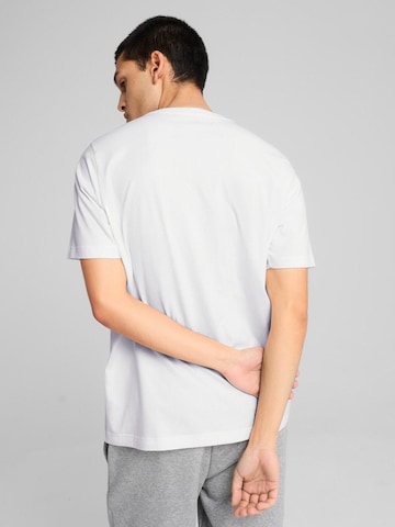 PUMA Футболка 'Puma Ess Small No. 1 Logo Tee' в Белый