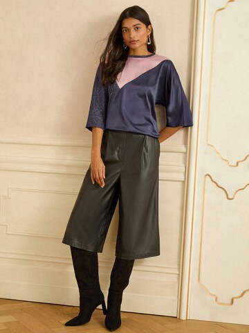 love & roses T-shirt i blå