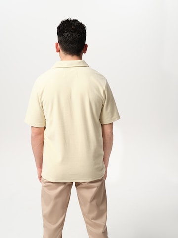 ABOUT YOU x Jaime Lorente Shirt 'Milo' in Beige