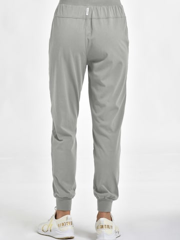 DEHA Tapered Sportbroek in Grijs