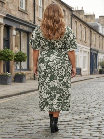 Stil Diva Dress in Green