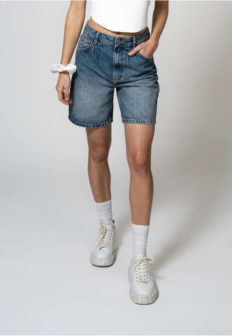 OH APRIL Socks in White: front