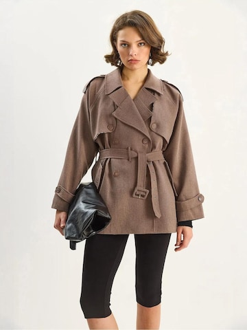 Bianco Lucci Between-seasons coat in Brown