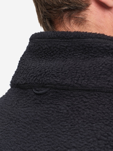 AIGLE Vest 'T-Kit' in Black: back