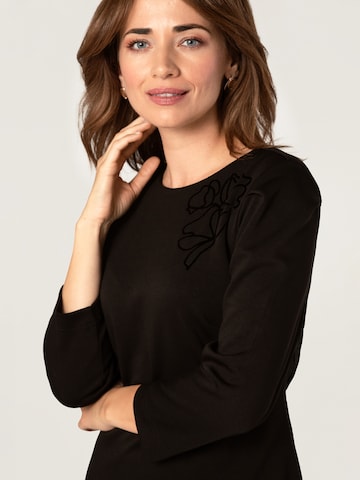 Rochie de la Quiosque pe negru