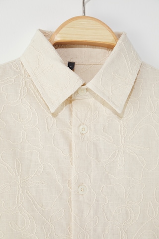 Trendyol Regular fit Button Up Shirt in Beige