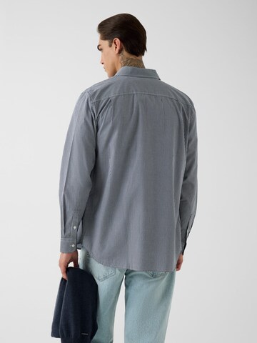GUESS Comfort fit Button Up Shirt in Blue