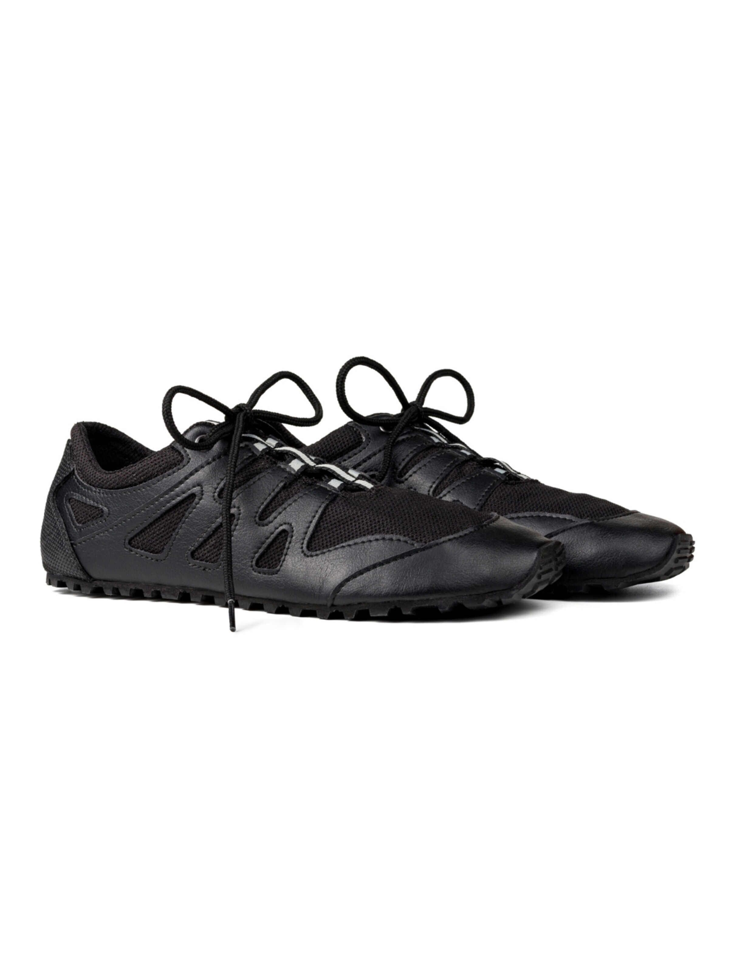 Ahinsa shoes Sportos fűzős csizma 'Chitra Trek&Trail Barfußsneaker' - fekete