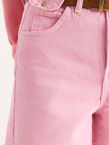 Bianco Lucci Slimfit Jeans in Roze