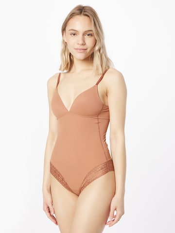 ESPRIT Alakformáló body - bézs: elől