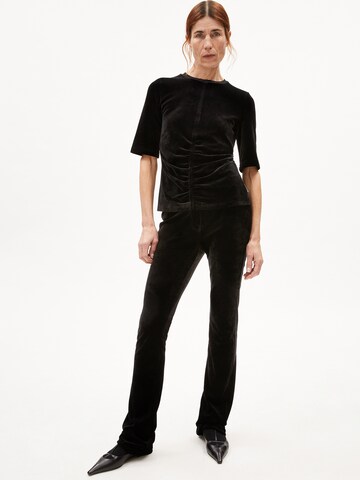 ARMEDANGELS Flared Trousers 'Ronjaal' in Black: front