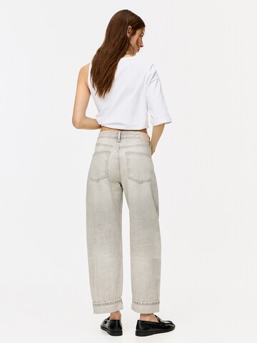 Pull&Bear Baggy Farkut värissä harmaa