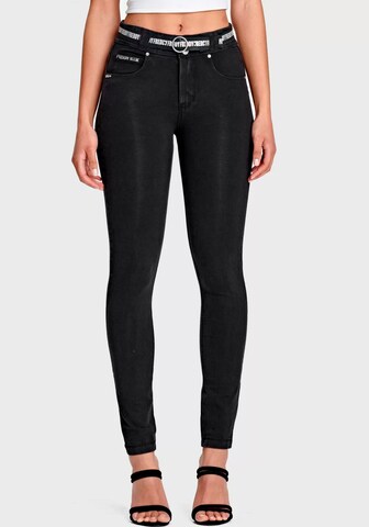 Freddy Skinny Jeggings in Black: front