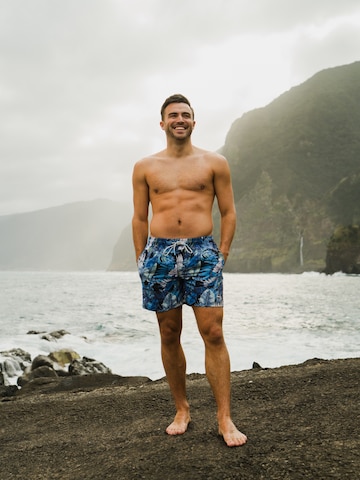 Happy Shorts Board Shorts in Blue