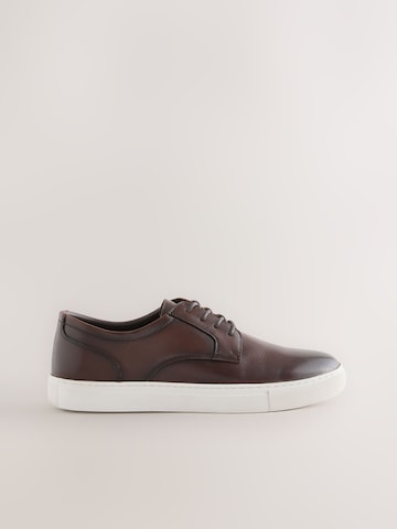 Next Sneaker in Braun