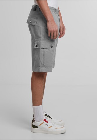 regular Pantaloni 'REIGN' di Von Dutch Originals in grigio