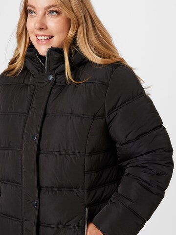 Manteau d’hiver 'Ines' ABOUT YOU Curvy en noir