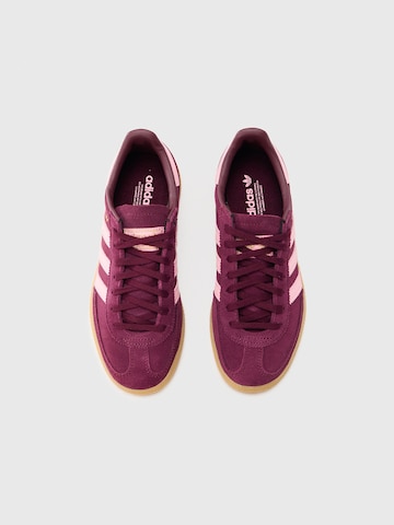 sarkans ADIDAS ORIGINALS Brīvā laika apavi 'HANDBALL SPEZIAL'