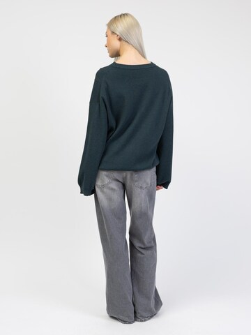 BROKE + SCHÖN Sweater in Green