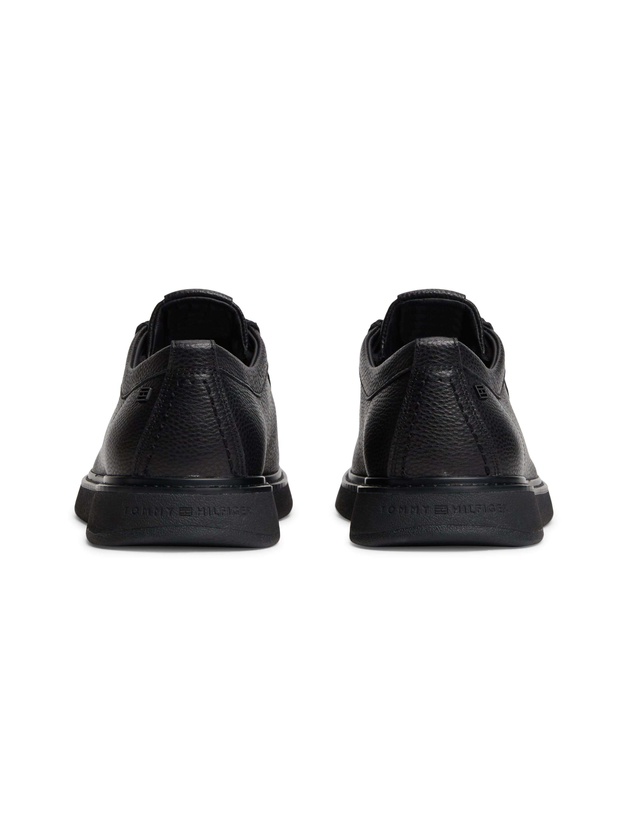TOMMY HILFIGER Schnürschuh in Schwarz