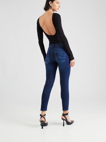 Coupe slim Jean 'Amelie' Gang en bleu