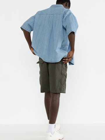 Loosefit Pantalon cargo Pull&Bear en vert