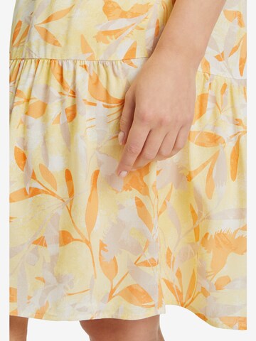 Betty & Co Dress in Yellow