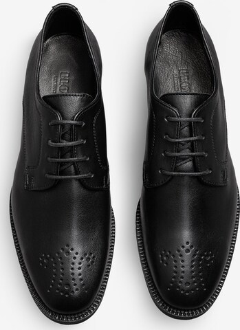 Chaussure à lacets LLOYD en noir