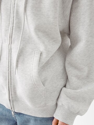 Veste de survêtement Bershka en gris