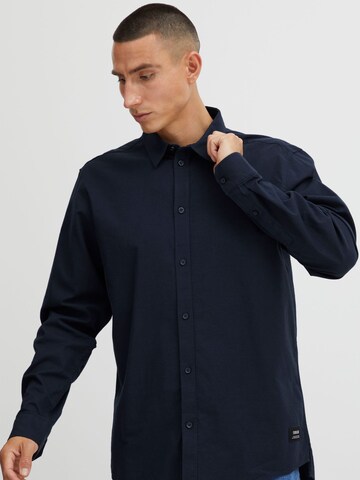 Coupe regular Chemise 'DANLADI' !Solid en bleu : devant