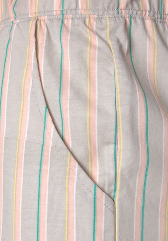 Pantaloncini da pigiama di VIVANCE in grigio