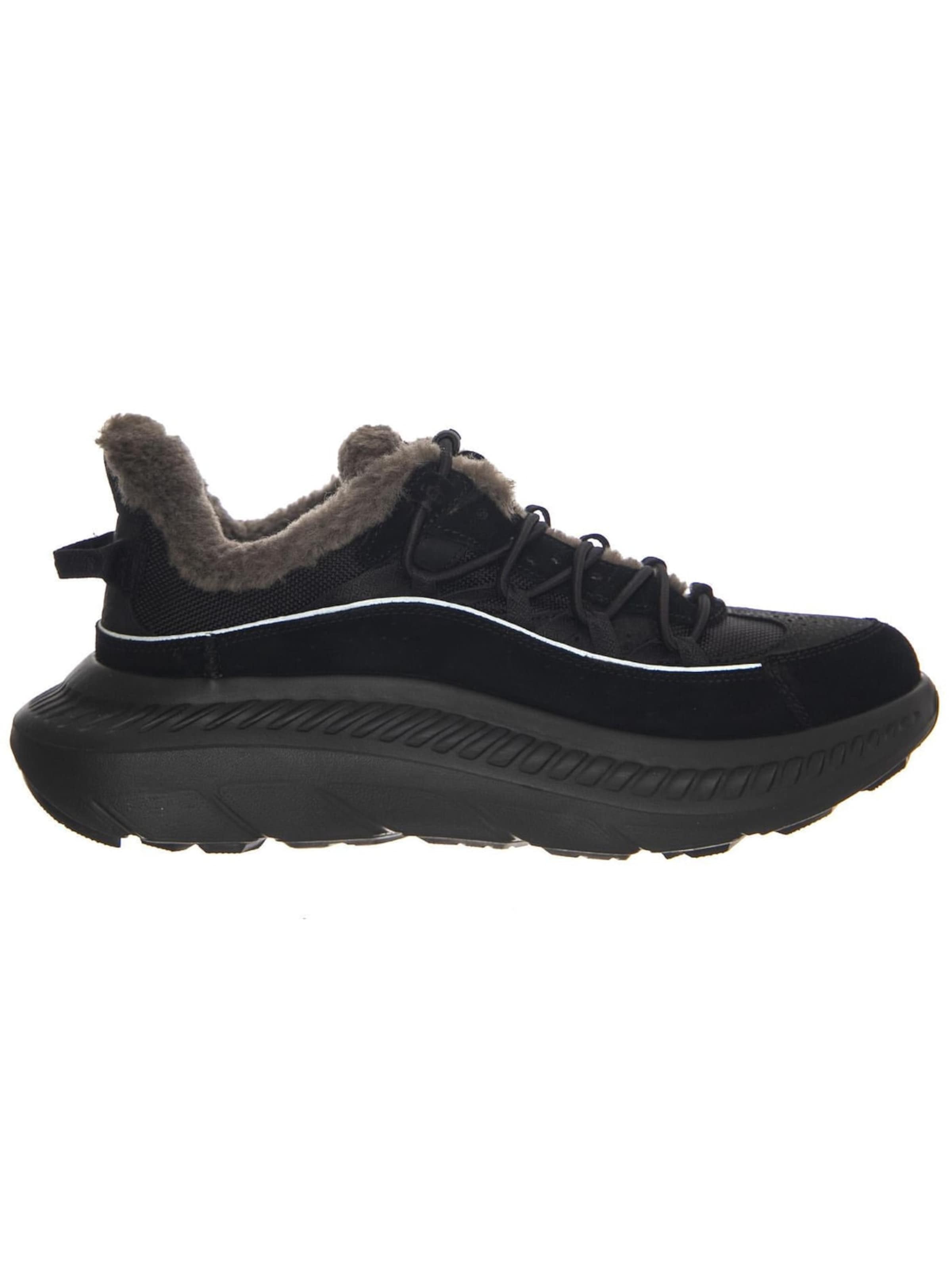 Scarpa stringata sportiva 'M CA805 V2 Remix Heritage Black' di UGG in nero