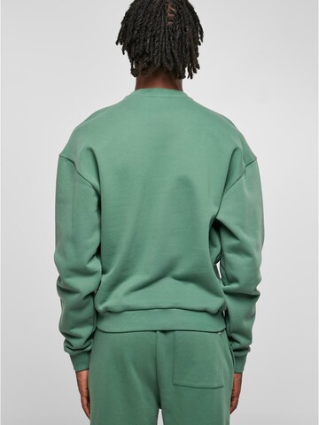 Urban Classics Sweatshirt in Green