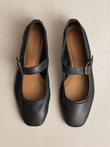 Next - Sabrina 'N. Premium' em preto
