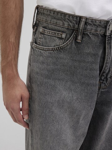 Mavi Loosefit Jeans 'TORONTO' in Grau