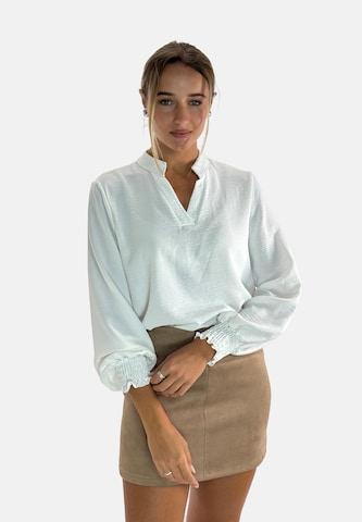 Elara Blouse in Wit