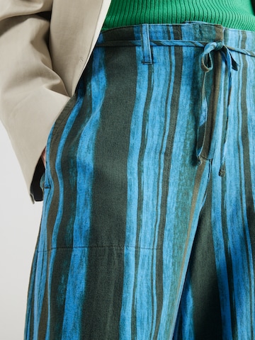 TOPSHOP Barrel Hose 'SALLIE' in Blau