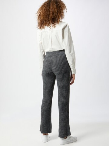 Dorothy Perkins Bootcut Broek in Grijs