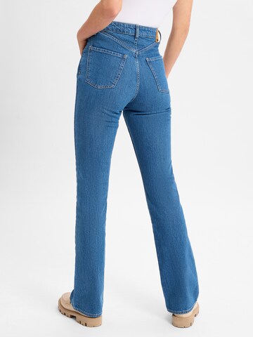BOSS Regular Jeans ' Lyris ' in Blauw